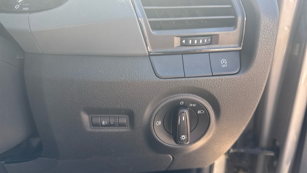 Skoda Fabia 1.2 TSI S 5dr DSG Petrol Hatchback - Image 24