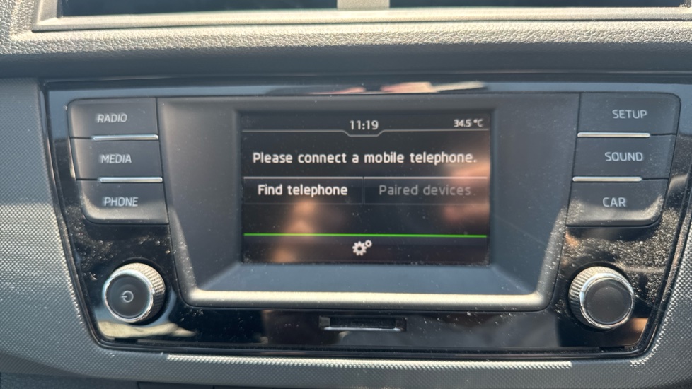Skoda Fabia 1.2 TSI S 5dr DSG Petrol Hatchback - Image 38