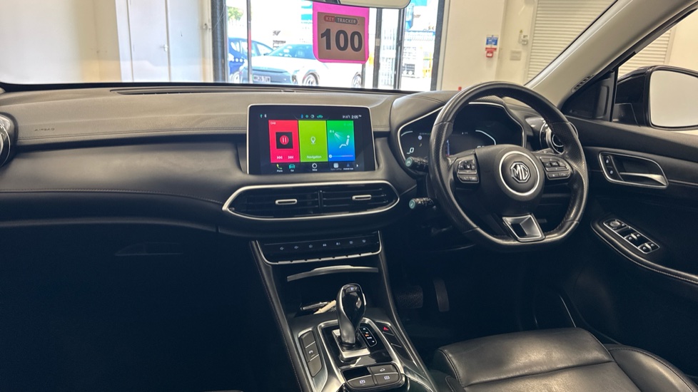MG HS 1.5 T-GDI Excite 5dr DCT Petrol Hatchback - Image 14