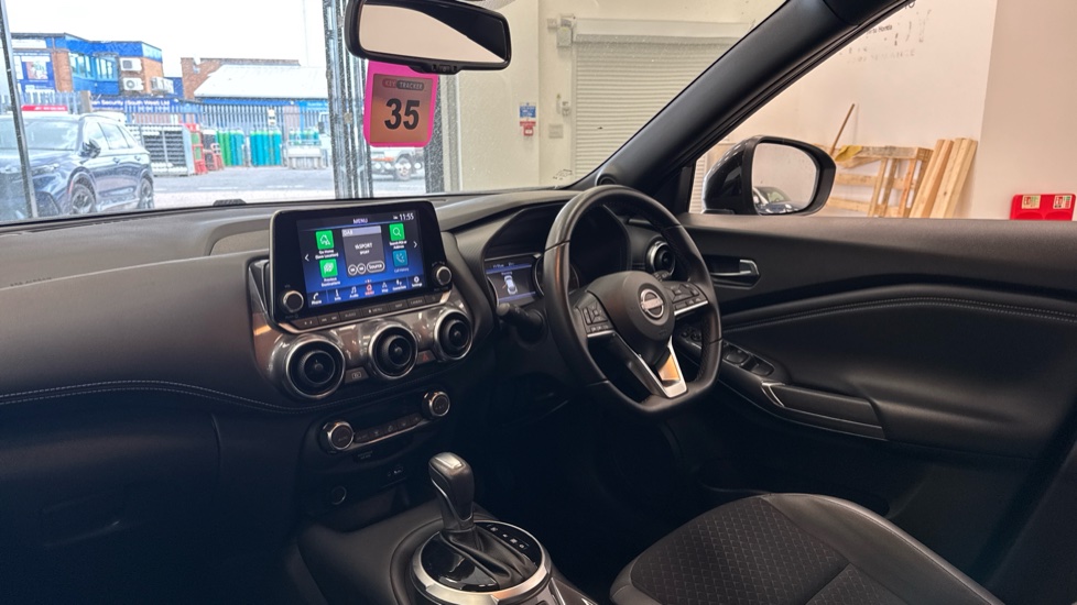 Nissan Juke 1.6 Hybrid N-Connecta 5dr Auto Hybrid Hatchback - Image 9