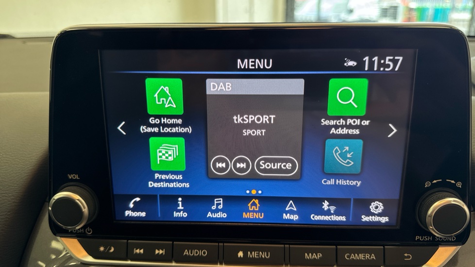 Nissan Juke 1.6 Hybrid N-Connecta 5dr Auto Hybrid Hatchback - Image 12