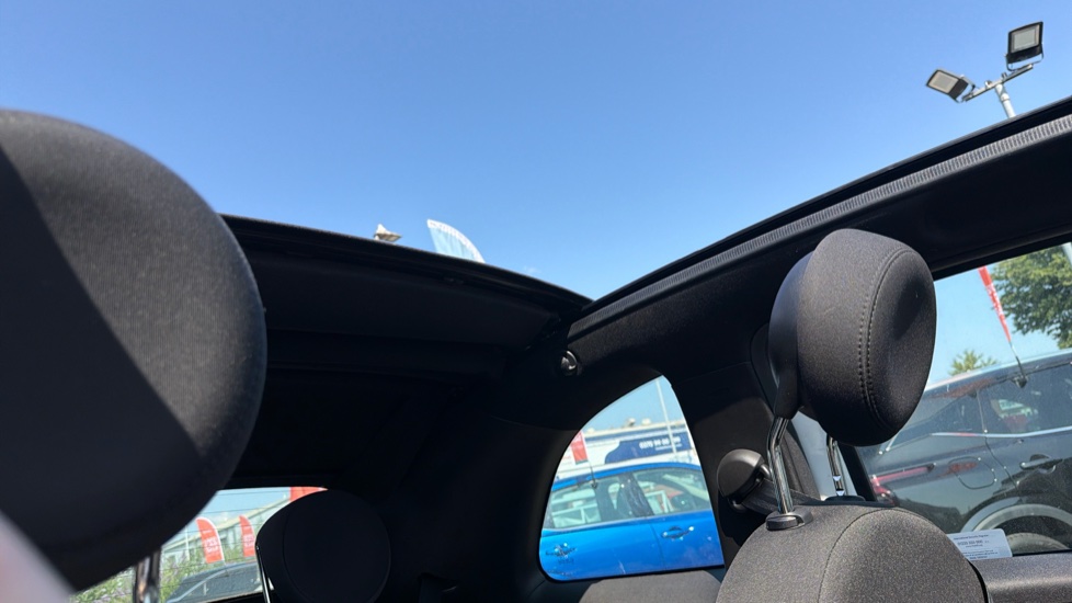 Fiat 500 1.0 Mild Hybrid 2dr Petrol Convertible - Image 23