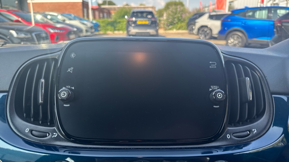 Fiat 500 1.0 Mild Hybrid 2dr Petrol Convertible - Image 12