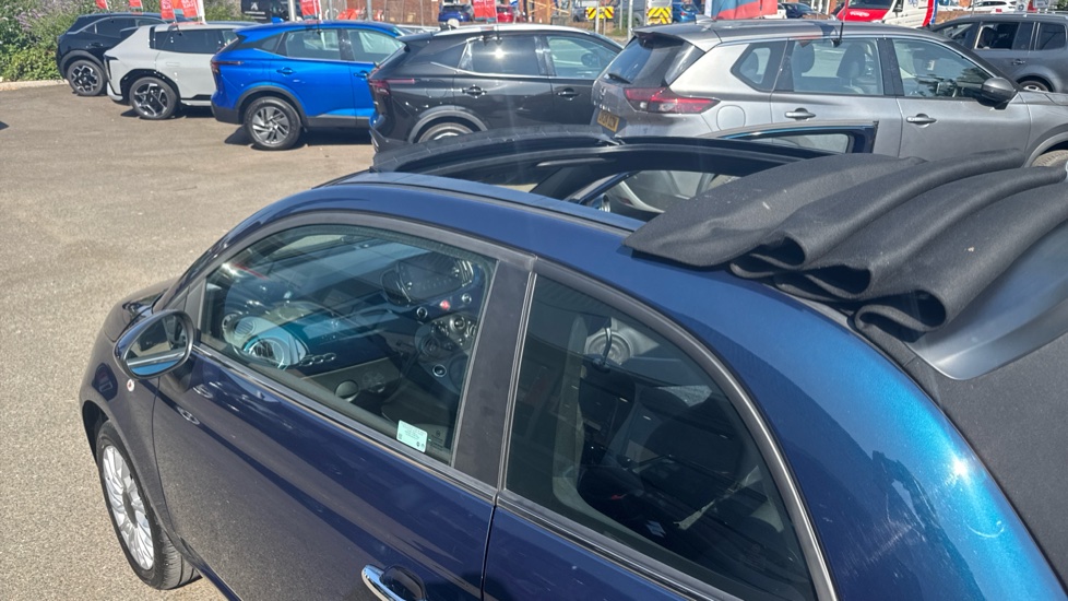 Fiat 500 1.0 Mild Hybrid 2dr Petrol Convertible - Image 27