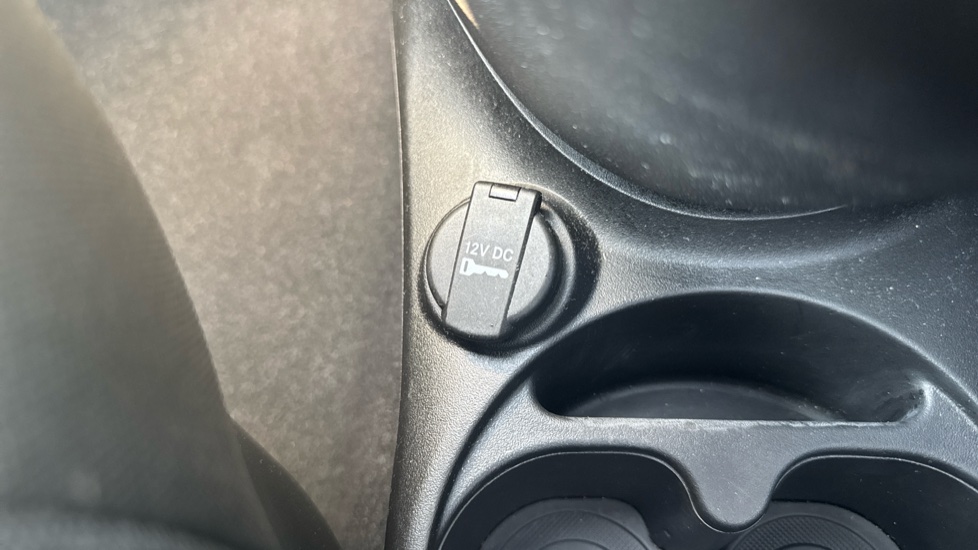 Fiat 500 1.0 Mild Hybrid 2dr Petrol Convertible - Image 36