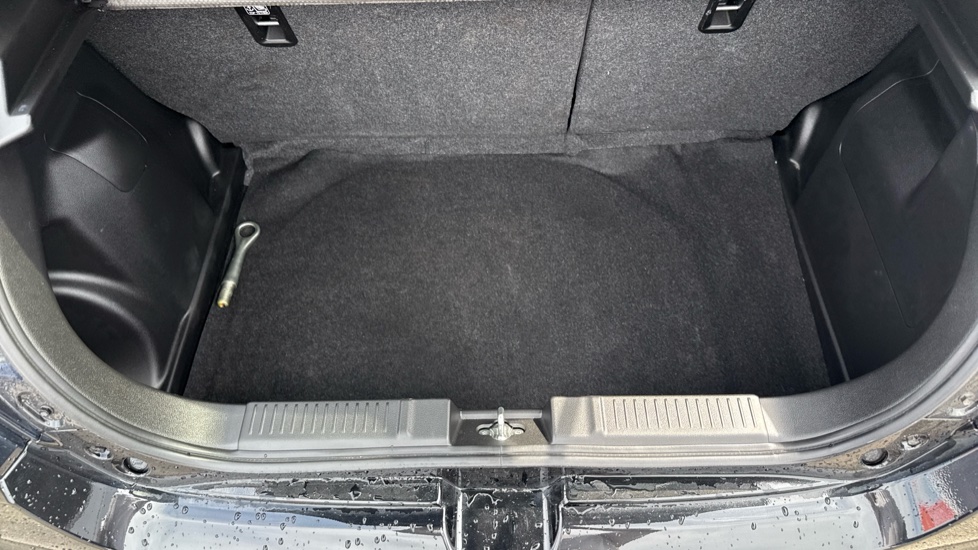 Suzuki Swift 1.2 Mild Hybrid Ultra ALLGRIP 5dr Petrol Hatchback - Image 4