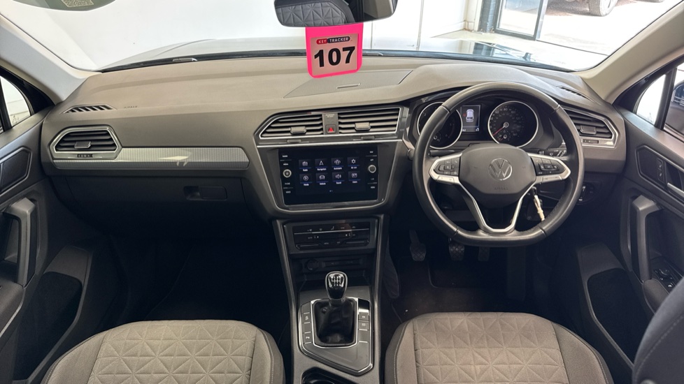 Volkswagen Tiguan 2.0 TDI Life 5dr Diesel Estate - Image 10