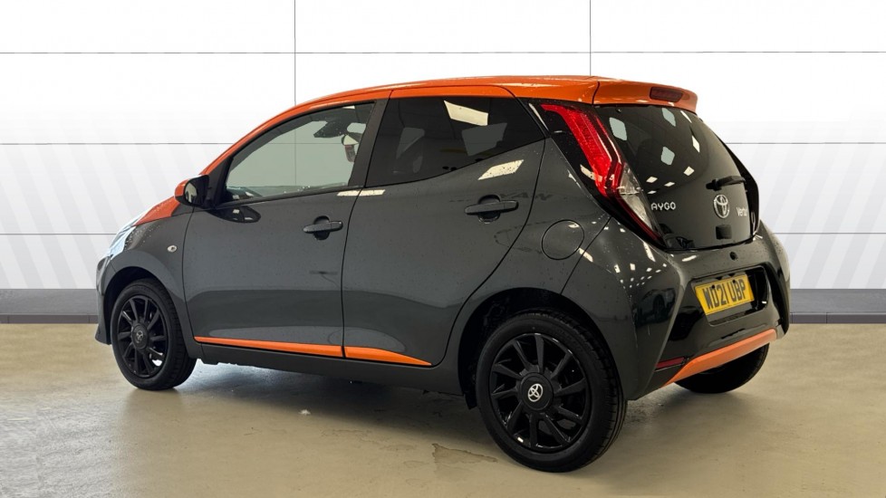 Toyota Aygo 1.0 VVT-i JBL Edition 5dr Petrol Hatchback - Image 2