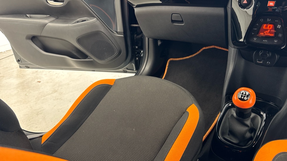 Toyota Aygo 1.0 VVT-i JBL Edition 5dr Petrol Hatchback - Image 14