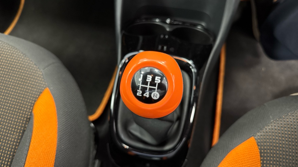 Toyota Aygo 1.0 VVT-i JBL Edition 5dr Petrol Hatchback - Image 21