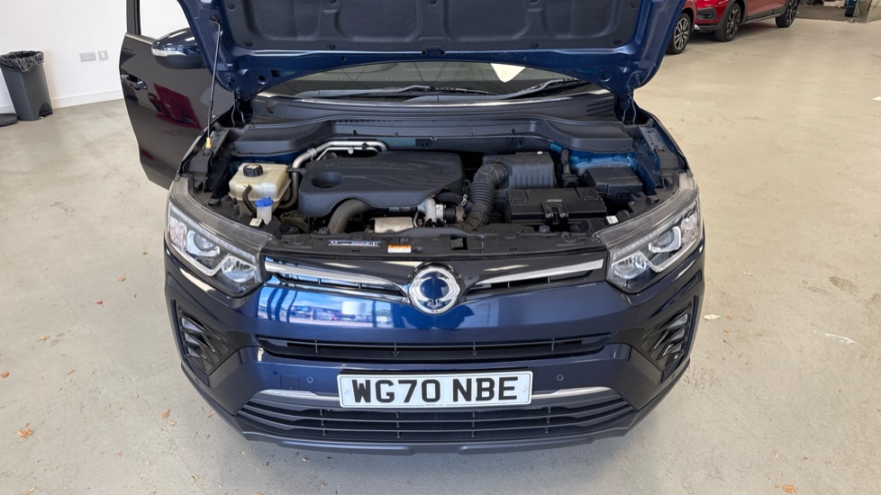 Ssangyong Tivoli 1.5P Ultimate Auto 5dr Petrol Hatchback - Image 8