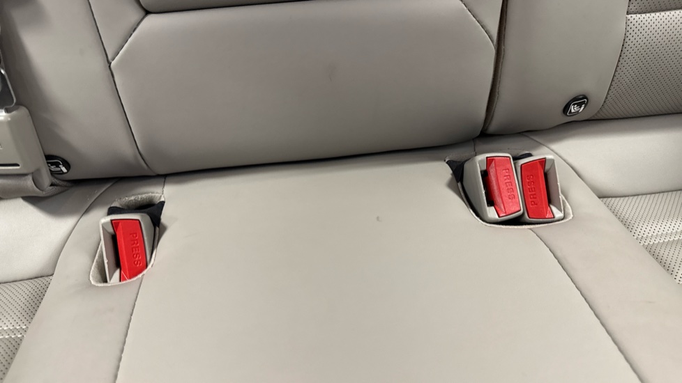 Ssangyong Tivoli 1.5P Ultimate Auto 5dr Petrol Hatchback - Image 17