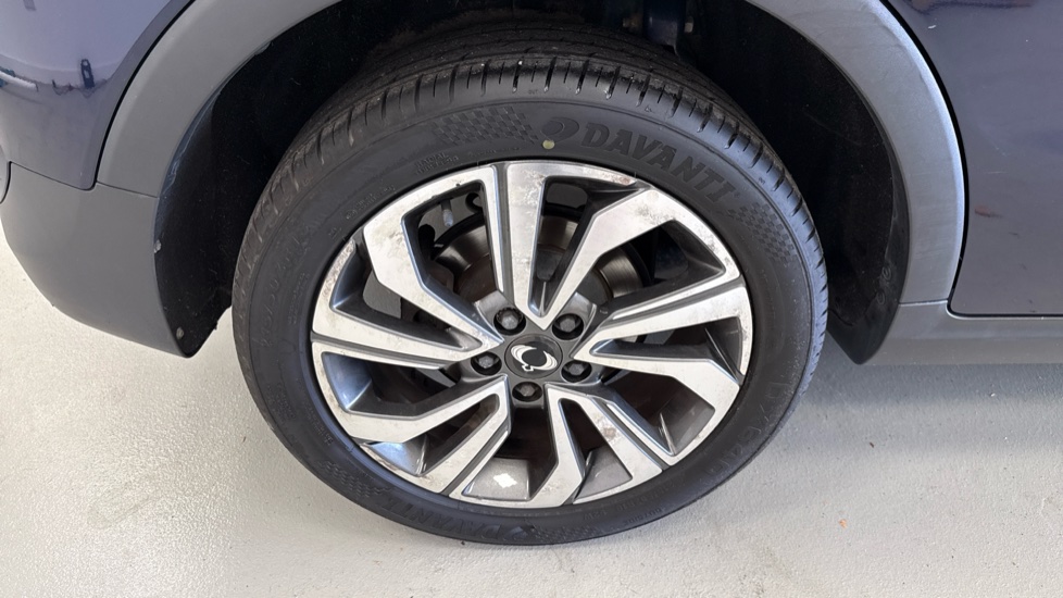 Ssangyong Tivoli 1.5P Ultimate Auto 5dr Petrol Hatchback - Image 23