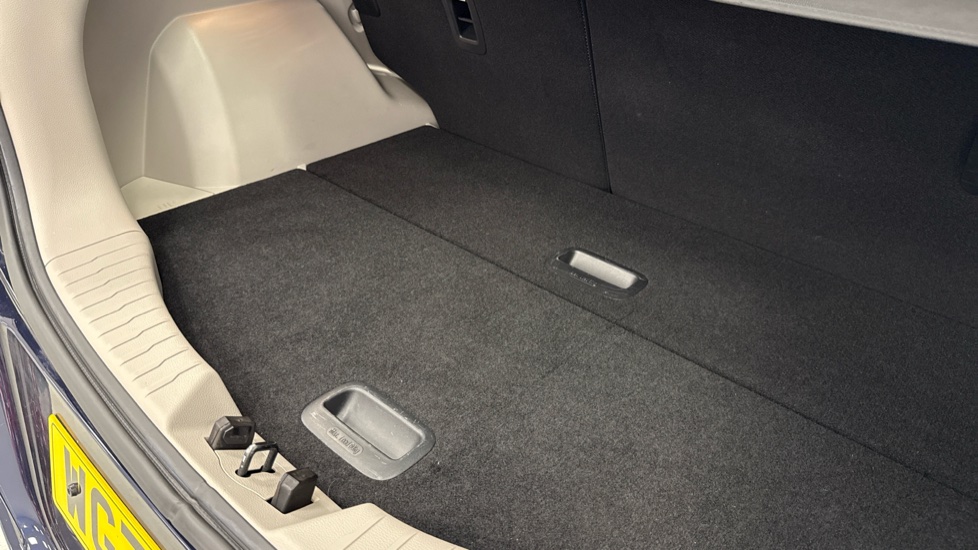 Ssangyong Tivoli 1.5P Ultimate Auto 5dr Petrol Hatchback - Image 33