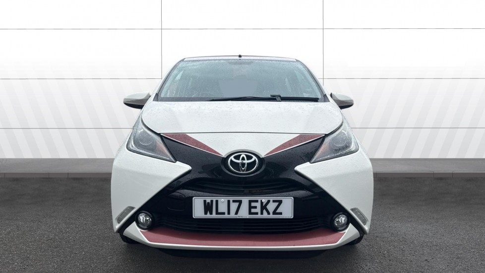 Toyota Aygo 1.0 VVT-i X-Claim 5dr Petrol Hatchback - Image 3