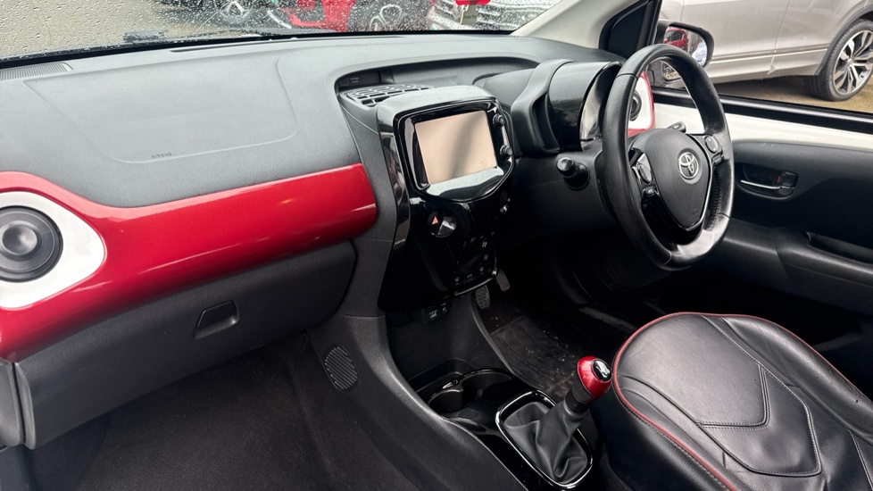 Toyota Aygo 1.0 VVT-i X-Claim 5dr Petrol Hatchback - Image 9