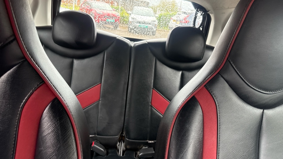 Toyota Aygo 1.0 VVT-i X-Claim 5dr Petrol Hatchback - Image 15