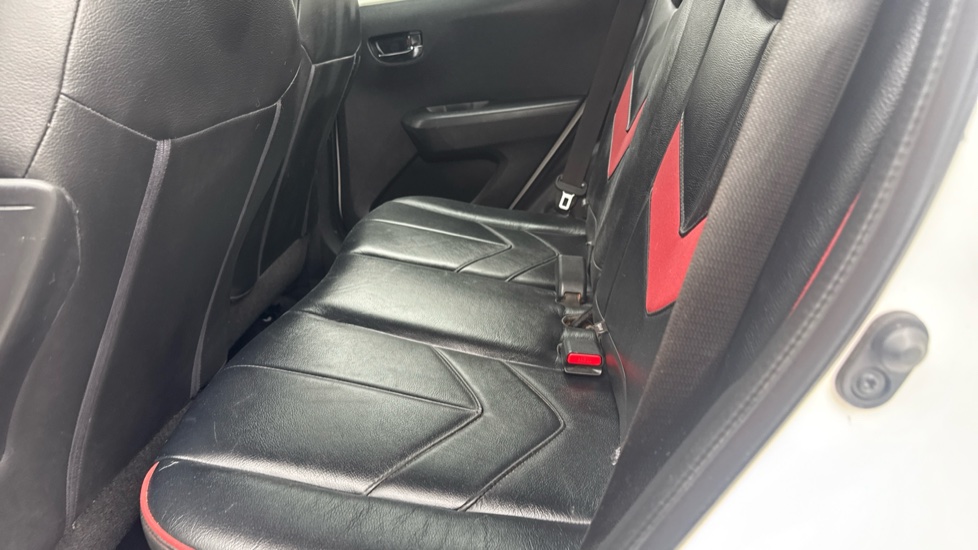 Toyota Aygo 1.0 VVT-i X-Claim 5dr Petrol Hatchback - Image 16