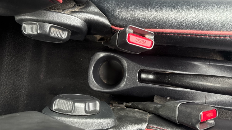 Toyota Aygo 1.0 VVT-i X-Claim 5dr Petrol Hatchback - Image 21
