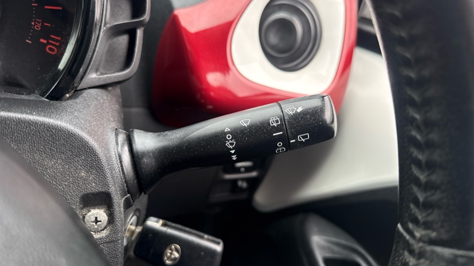 Toyota Aygo 1.0 VVT-i X-Claim 5dr Petrol Hatchback - Image 29