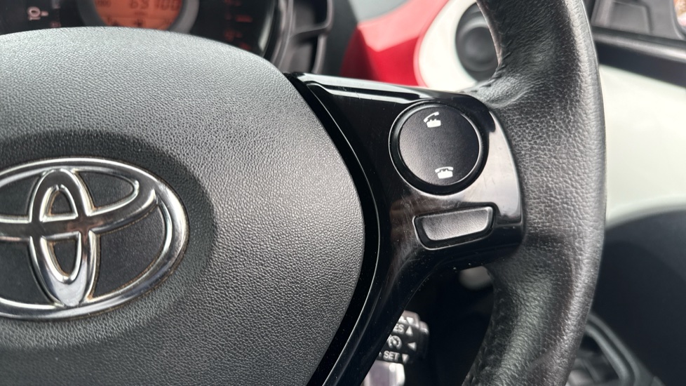 Toyota Aygo 1.0 VVT-i X-Claim 5dr Petrol Hatchback - Image 31