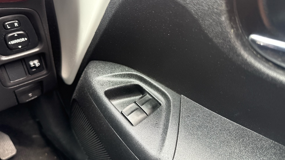 Toyota Aygo 1.0 VVT-i X-Claim 5dr Petrol Hatchback - Image 34