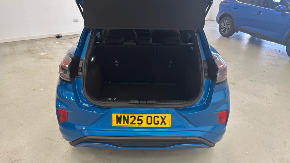 Ford Puma 1.0 EcoBoost Hybrid mHEV ST-Line 5dr DCT Petrol Hatchback - Image 4