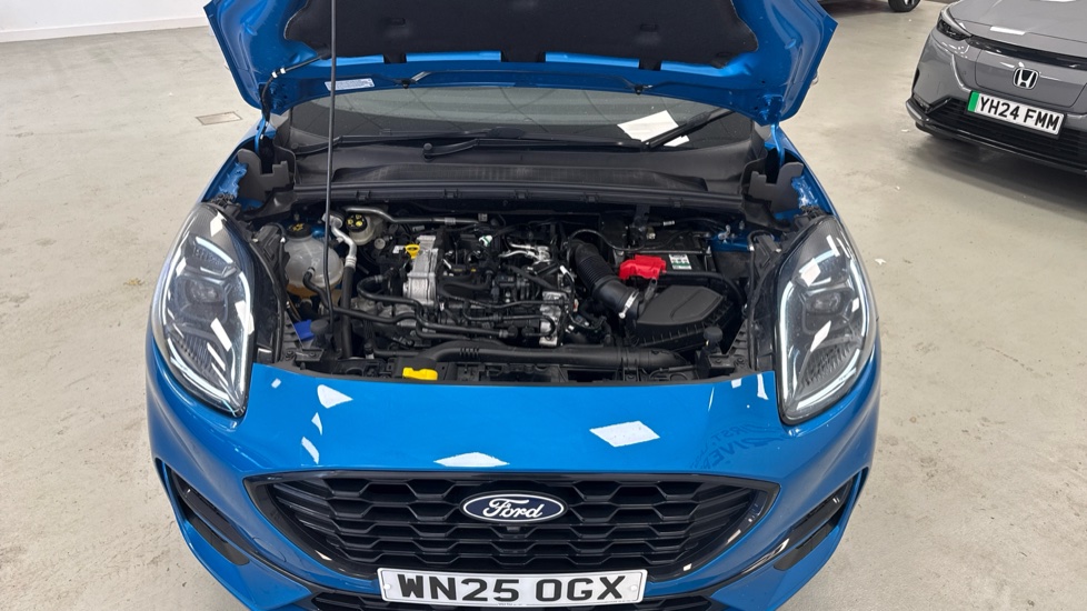 Ford Puma 1.0 EcoBoost Hybrid mHEV ST-Line 5dr DCT Petrol Hatchback - Image 8