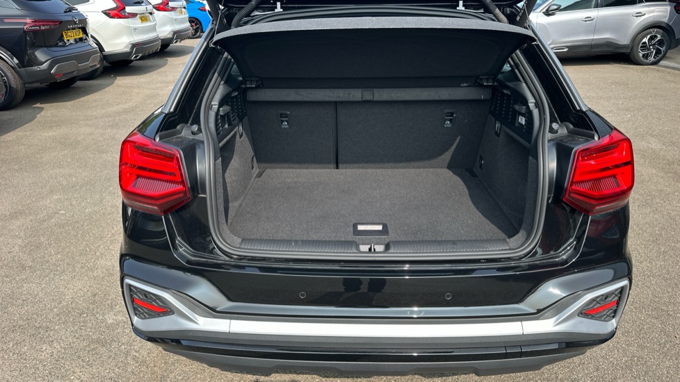 Audi Q2 35 TFSI S Line 5dr S Tronic Petrol Estate - Image 4