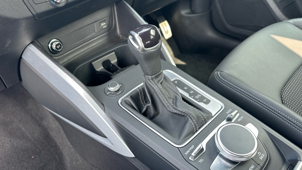 Audi Q2 35 TFSI S Line 5dr S Tronic Petrol Estate - Image 13
