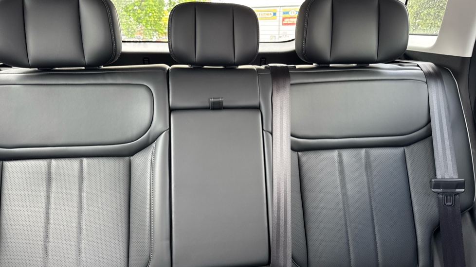 Jaecoo 7 1.5T SHS-P Luxury 5dr Auto Estate - Image 15