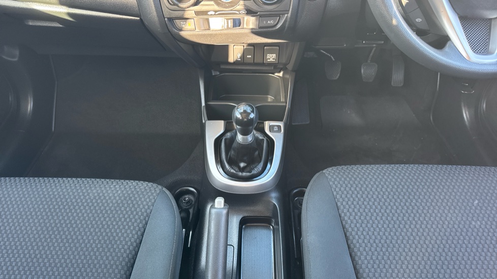 Honda Jazz 1.3 i-VTEC S 5dr Petrol Hatchback - Image 13