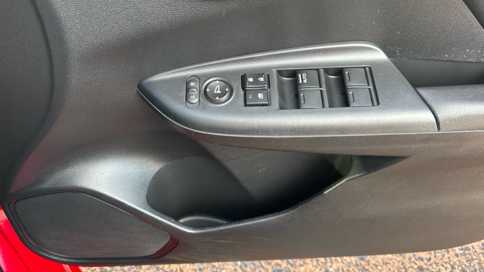 Honda Jazz 1.3 i-VTEC S 5dr Petrol Hatchback - Image 33