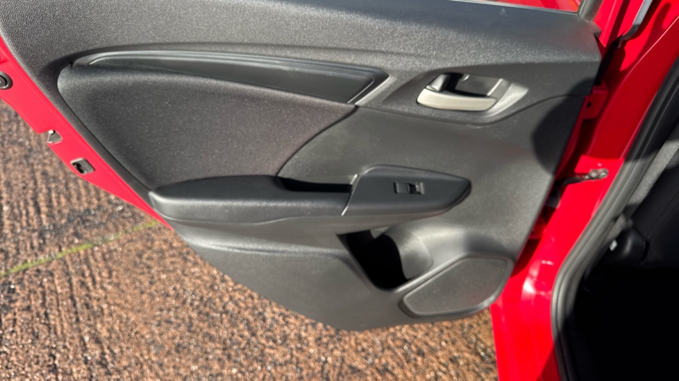 Honda Jazz 1.3 i-VTEC S 5dr Petrol Hatchback - Image 36