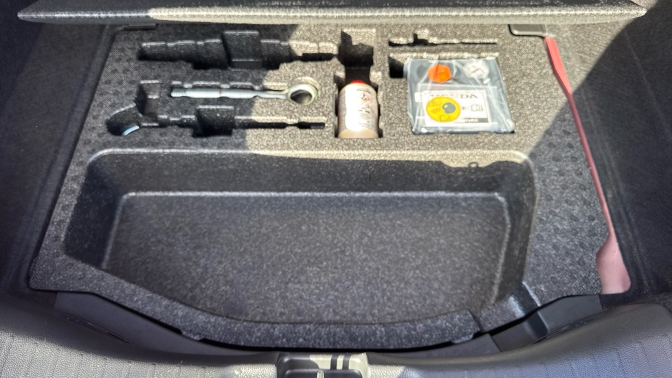 Honda Jazz 1.3 i-VTEC S 5dr Petrol Hatchback - Image 40