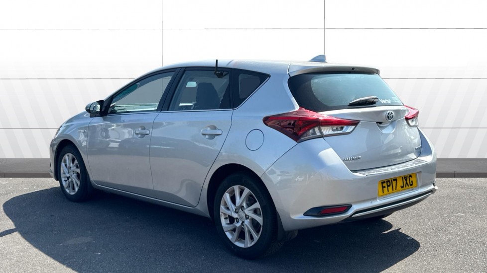 Toyota Auris 1.8 Hybrid Business Edition TSS 5dr CVT Hybrid Hatchback - Image 2