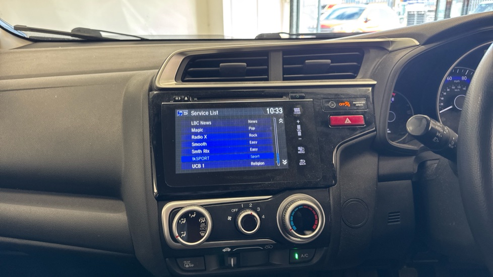 Honda Jazz 1.3 SE Navi 5dr Petrol Hatchback - Image 12