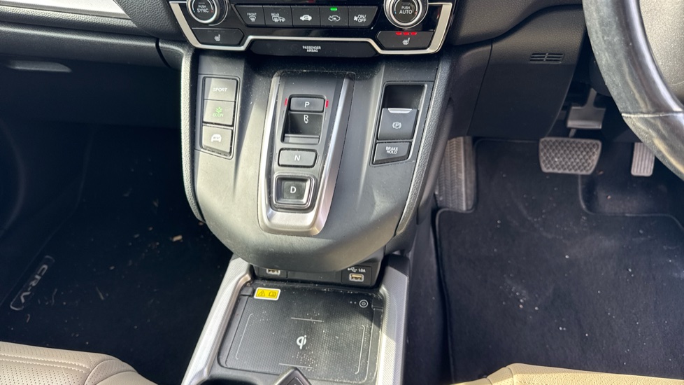 Honda CR-V 2.0 i-MMD Hybrid EX 5dr eCVT Hybrid Estate - Image 13