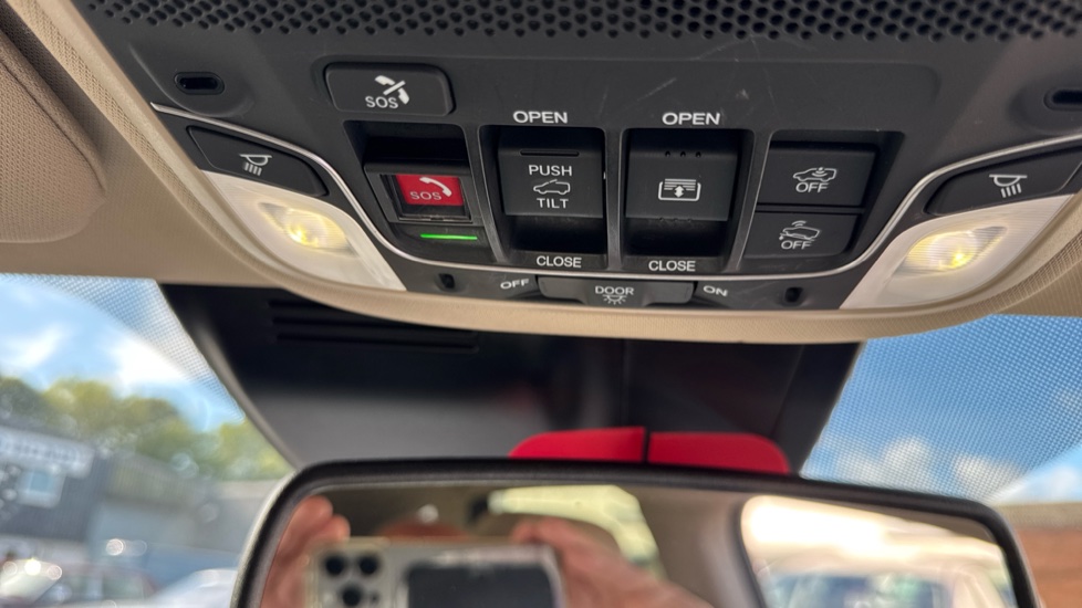 Honda CR-V 2.0 i-MMD Hybrid EX 5dr eCVT Hybrid Estate - Image 31