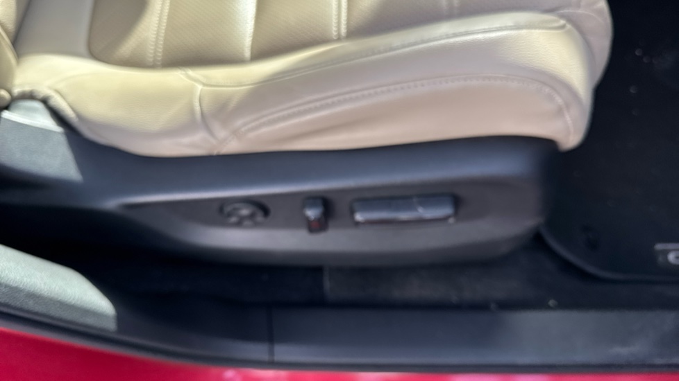 Honda CR-V 2.0 i-MMD Hybrid EX 5dr eCVT Hybrid Estate - Image 35