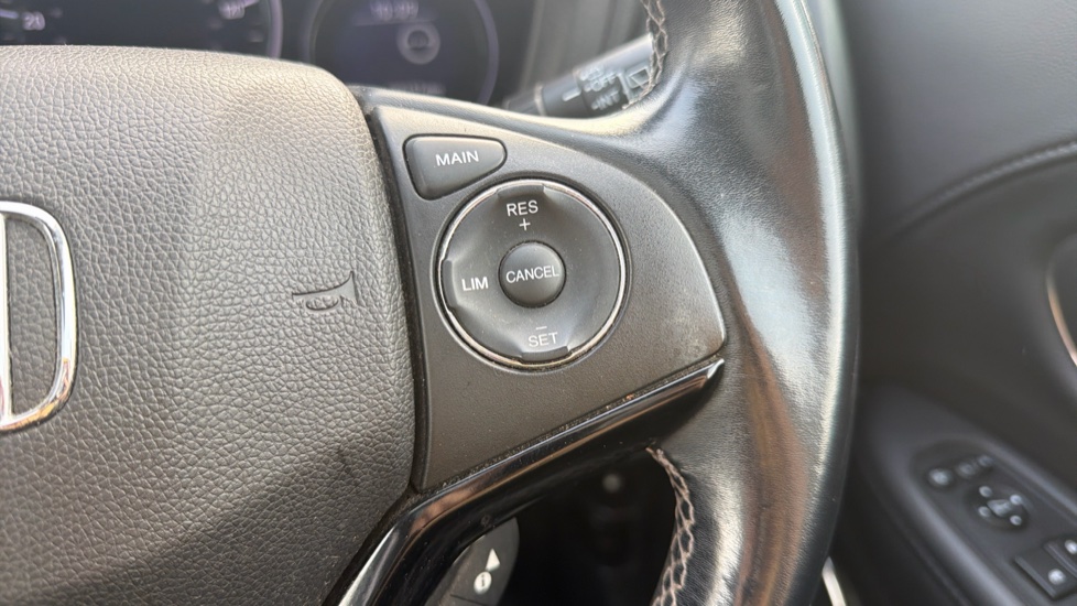Honda HR-V 1.5 i-VTEC EX 5dr Petrol Hatchback - Image 23