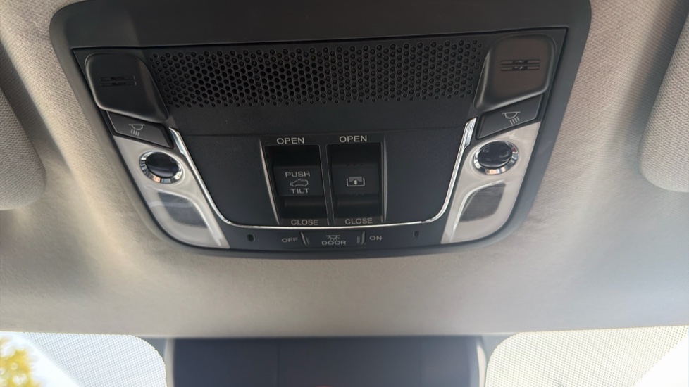 Honda HR-V 1.5 i-VTEC EX 5dr Petrol Hatchback - Image 29