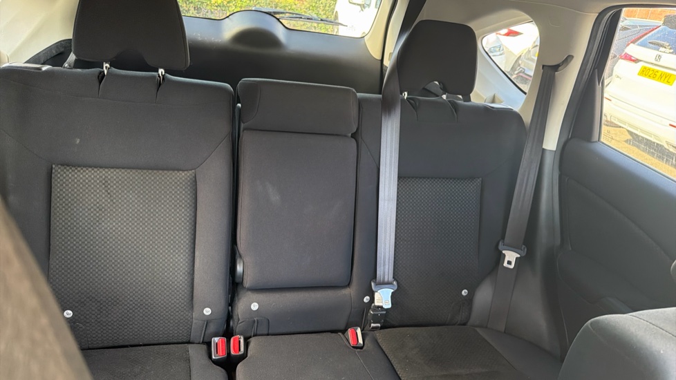 Honda CR-V 1.6 i-DTEC 160 SE Plus 5dr Auto [Nav] Diesel Estate - Image 15