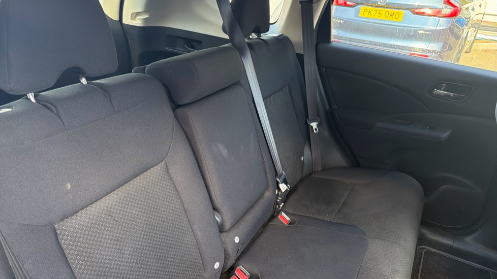 Honda CR-V 1.6 i-DTEC 160 SE Plus 5dr Auto [Nav] Diesel Estate - Image 16