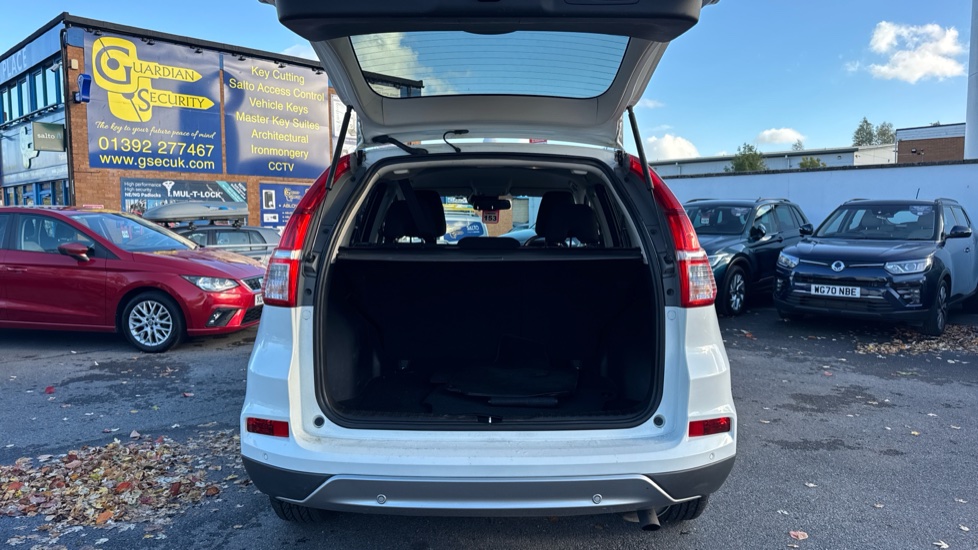 Honda CR-V 2.0 i-VTEC SE Plus 5dr Auto [Nav] Petrol Estate - Image 4