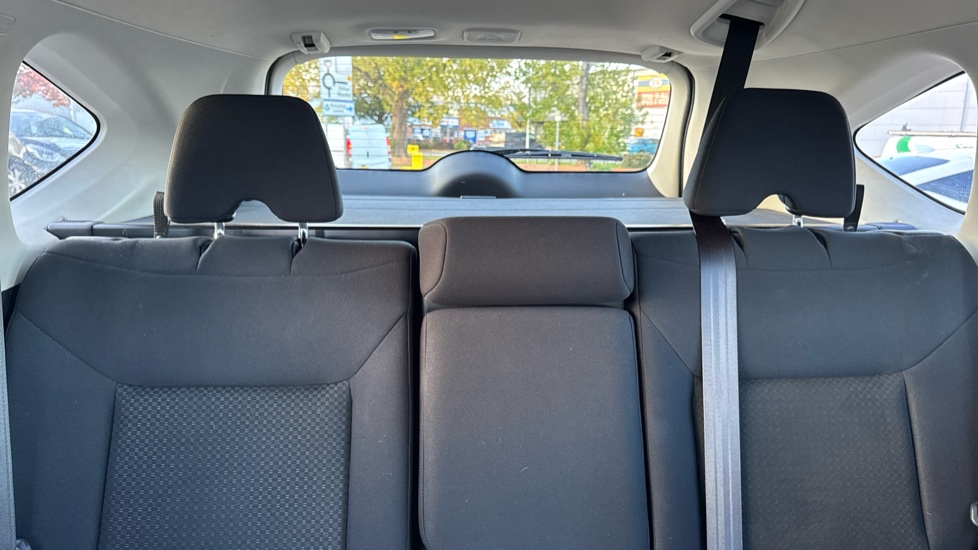 Honda CR-V 2.0 i-VTEC SE Plus 5dr Auto [Nav] Petrol Estate - Image 15