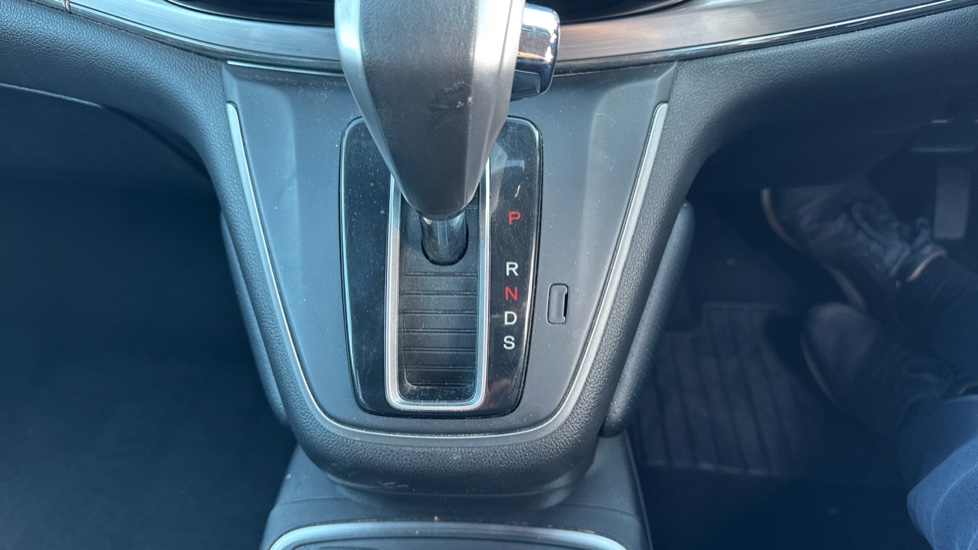 Honda CR-V 2.0 i-VTEC SE Plus 5dr Auto [Nav] Petrol Estate - Image 22