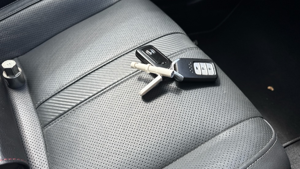 Honda Civic 1.0 VTEC Turbo EX 5dr CVT Petrol Hatchback - Image 20
