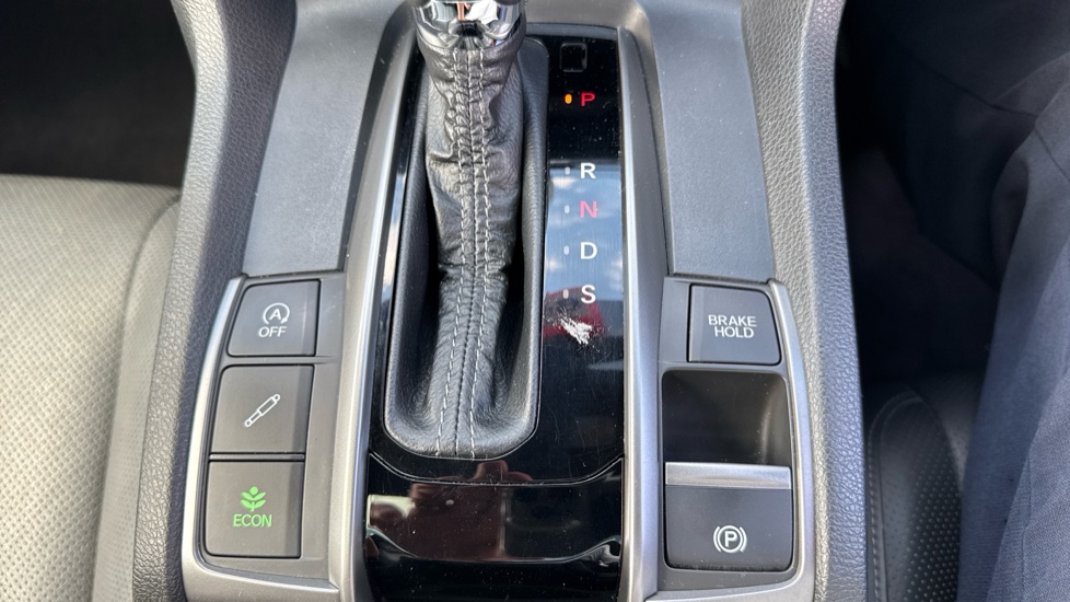 Honda Civic 1.0 VTEC Turbo EX 5dr CVT Petrol Hatchback - Image 21