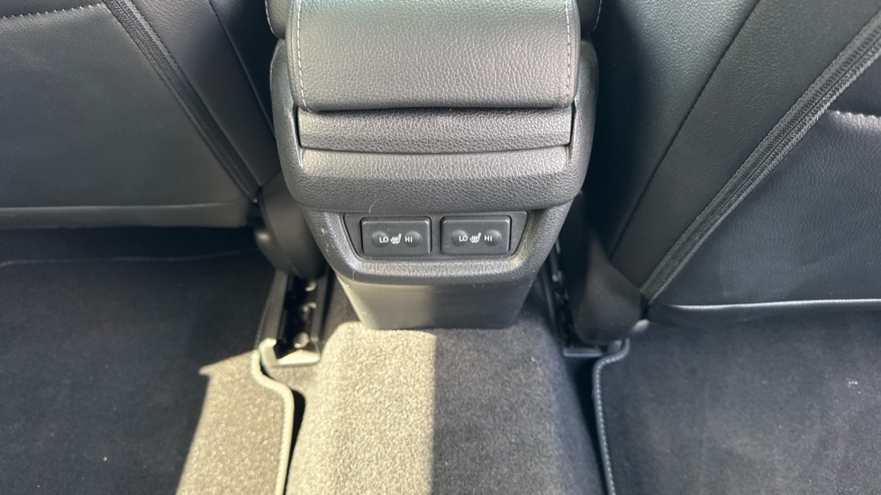 Honda Civic 1.0 VTEC Turbo EX 5dr CVT Petrol Hatchback - Image 29